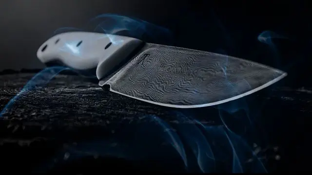 11 Biblical Meaning of Dreaming of a Knife
