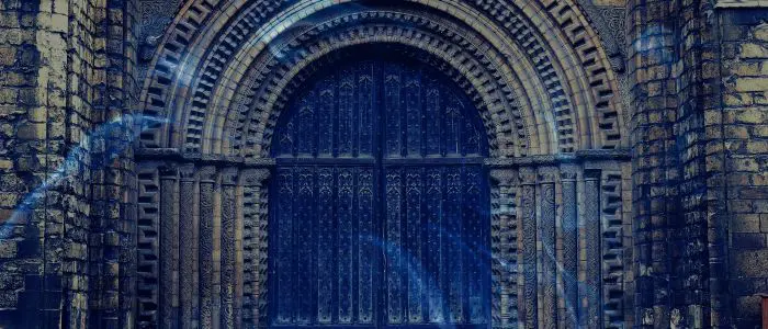 13 Biblical Meaning of Dreaming of a Gate