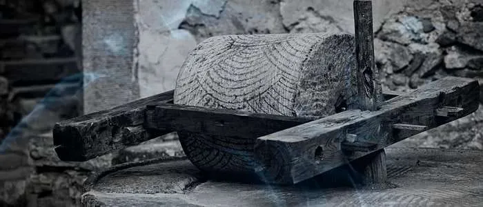 15 Biblical Meaning of Dreaming of a Millstone