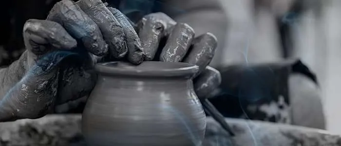 10 Biblical Meaning of Dreaming of a Potter
