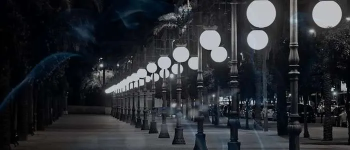 22 Biblical Meaning of Dreaming of Streetlights