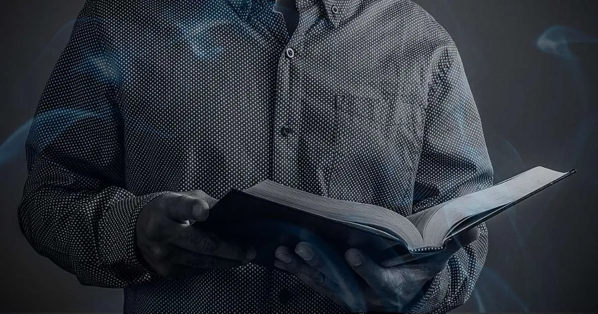 Dreaming of a Famous Preacher: 10 Meanings