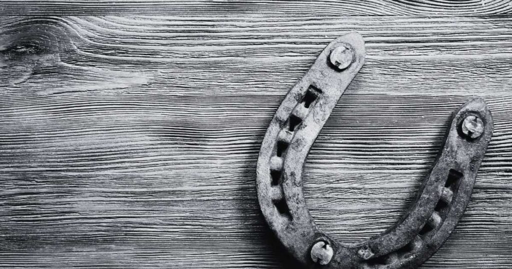 Biblical Meaning of Dreaming About Horseshoes | biblicaldreamz